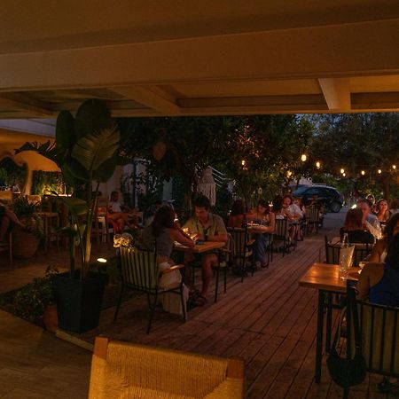 Aphrodite'S Garden Himare Bagian luar foto