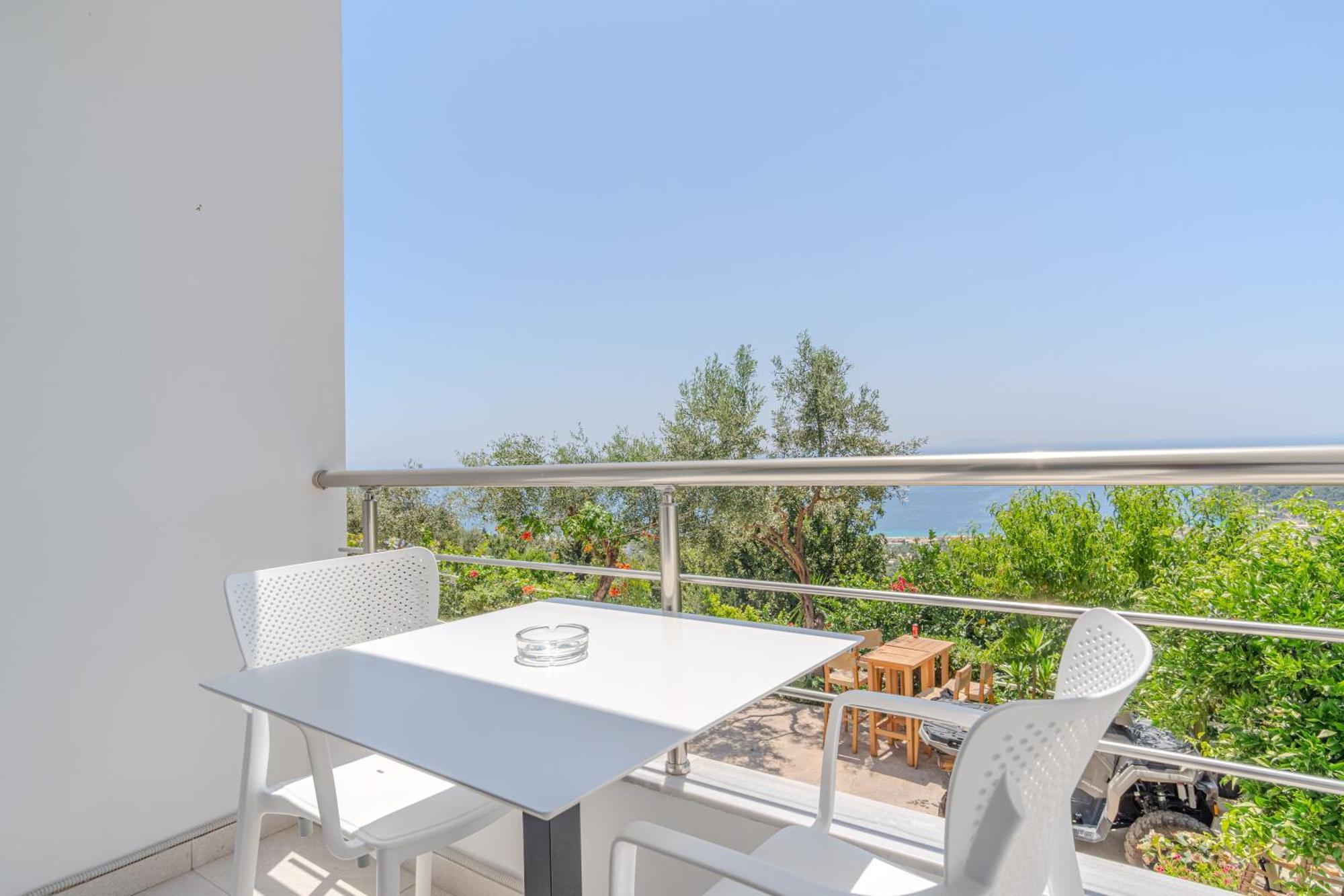 Aphrodite'S Garden Himare Bagian luar foto